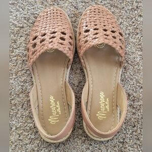 Huarache Macarena Sandals Tan Size 7